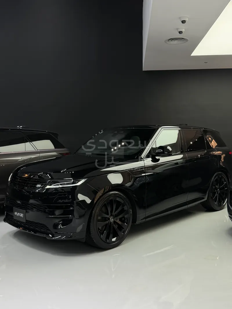 2025 لاند روفر رينج روفر سبورت اتش اس اي