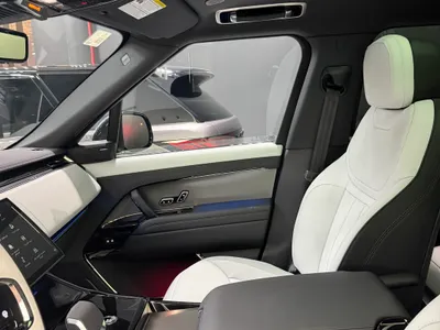 2025 لاند روفر رينج روفر سبورت اتش اس اي