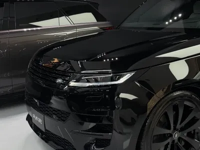 2025 لاند روفر رينج روفر سبورت اتش اس اي