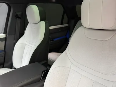 2025 لاند روفر رينج روفر سبورت اتش اس اي