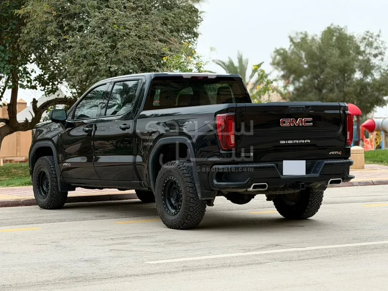 2023 جي ام سي سييرا اي تي 4