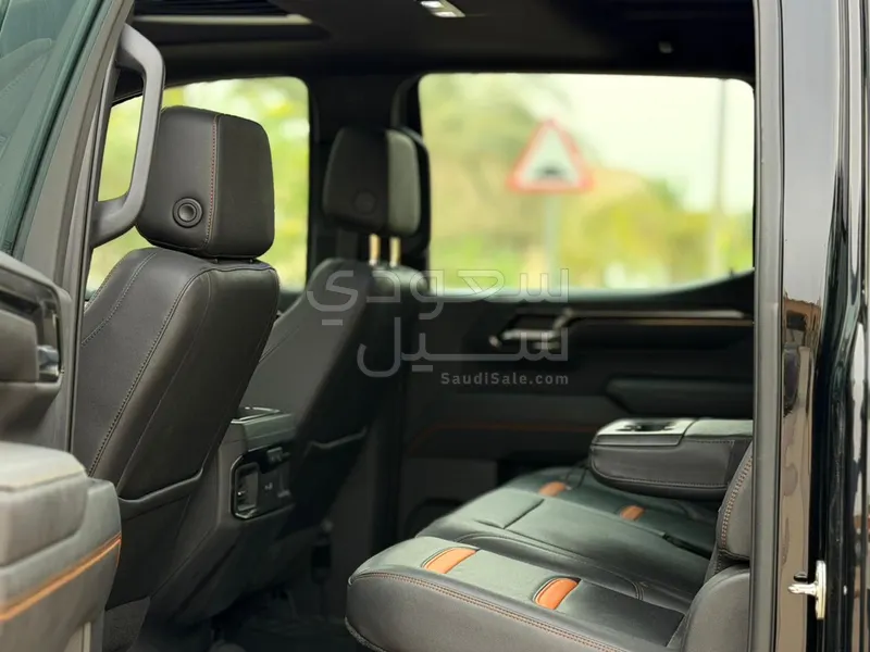 2023 جي ام سي سييرا اي تي 4