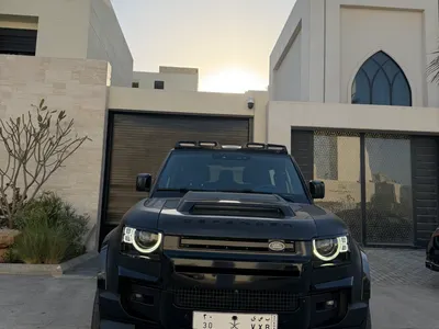 2022 لاند روفر ديفيندر 90