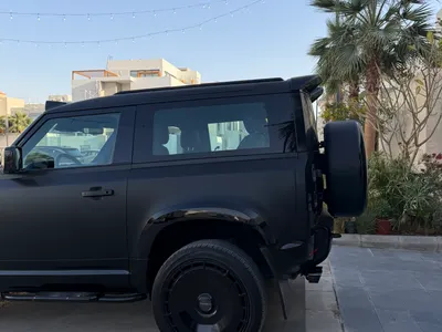 2022 لاند روفر ديفيندر 90