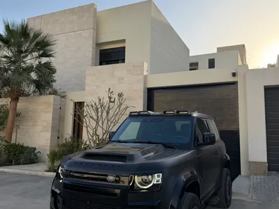 2022 لاند روفر ديفيندر 90