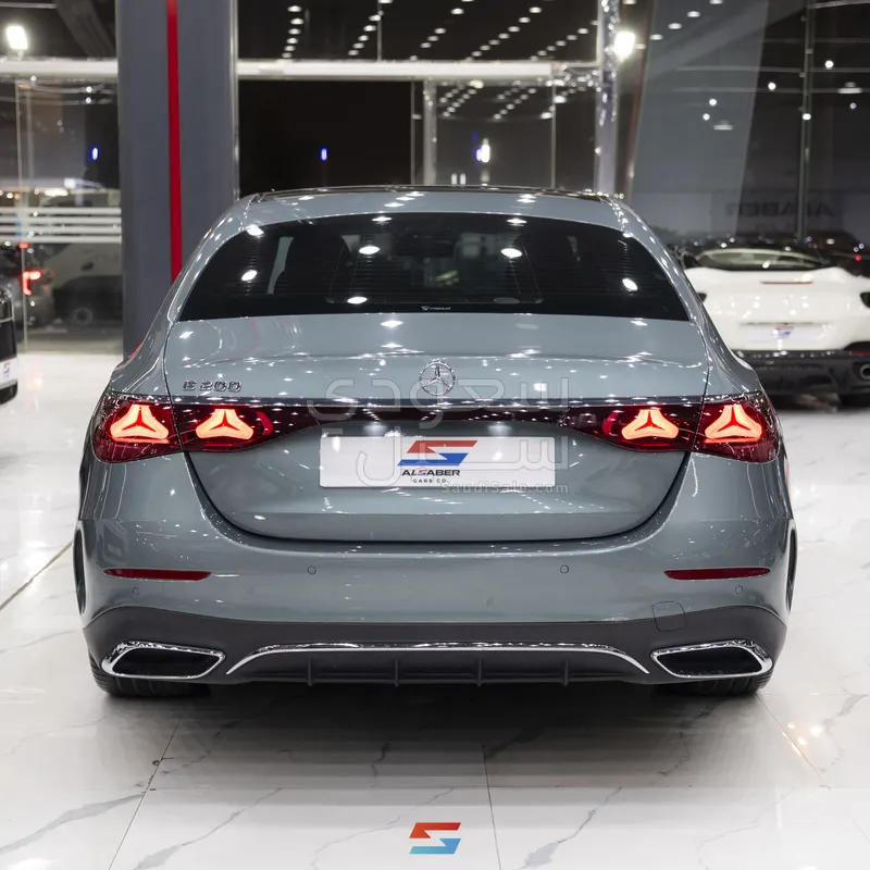 2024 مرسيدس - بنز إي 200