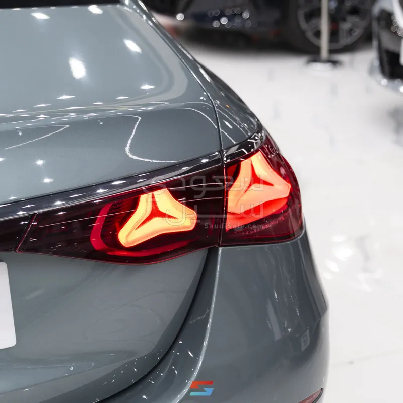 2024 مرسيدس - بنز إي 200