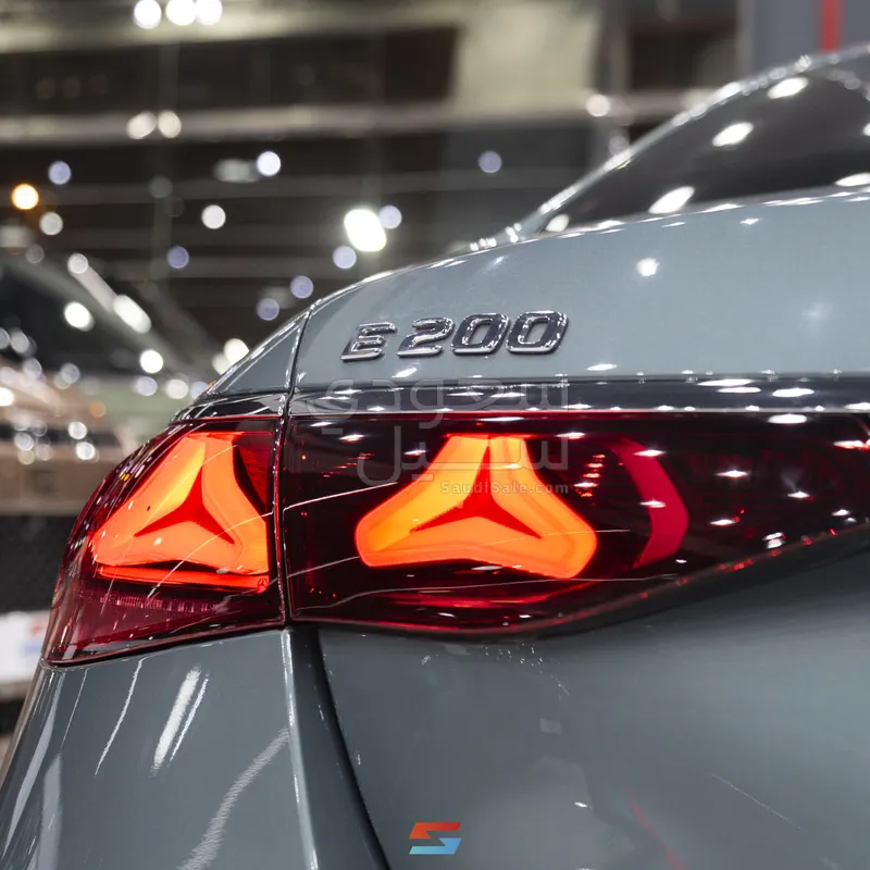 2024 مرسيدس - بنز إي 200