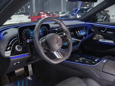 2024 مرسيدس - بنز إي 200