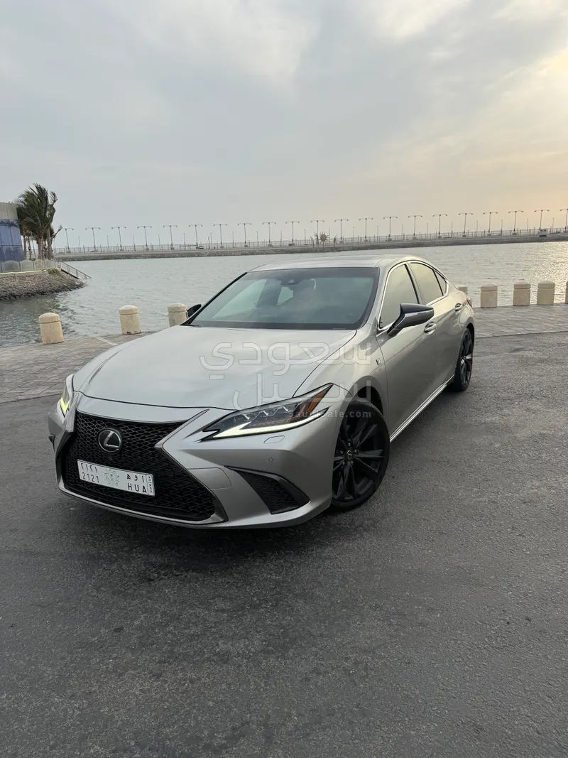 2021 لكزس إي إس 350 اف سبورت