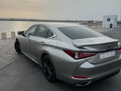 2021 لكزس إي إس 350 اف سبورت