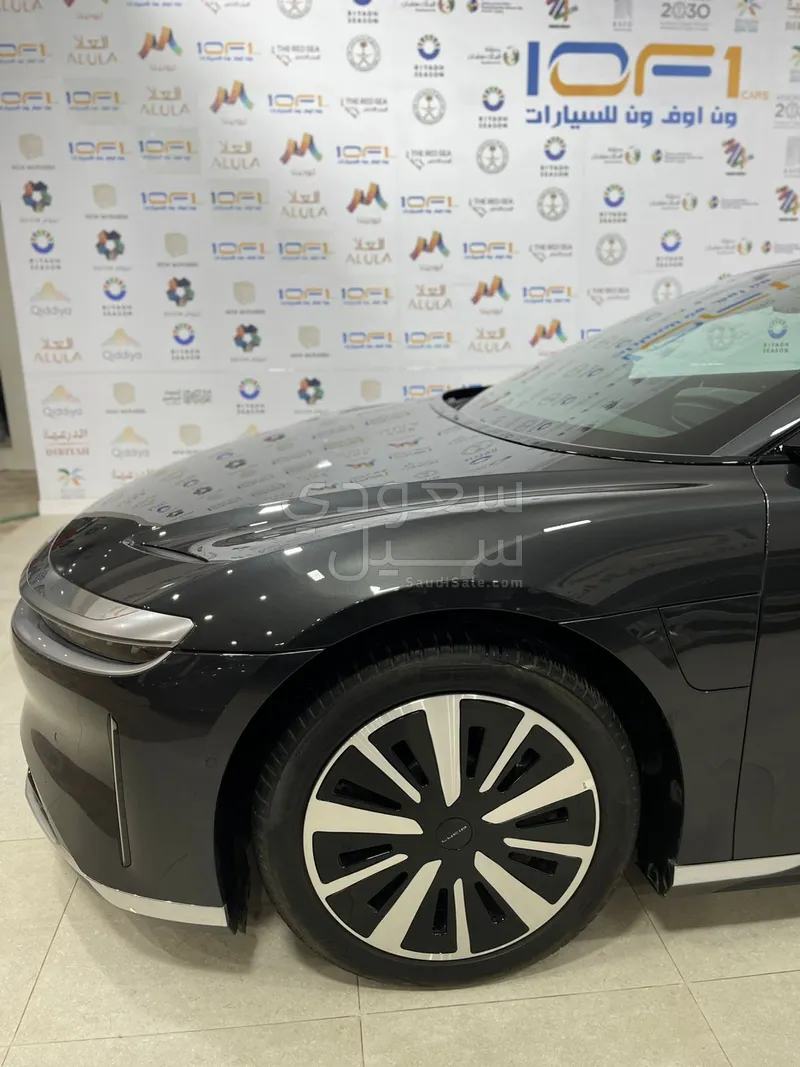 2024 لوسيد اير بيور