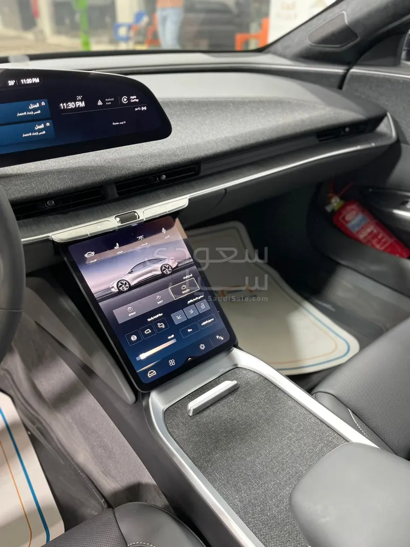 2024 لوسيد اير بيور