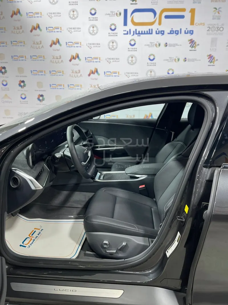 2024 لوسيد اير بيور