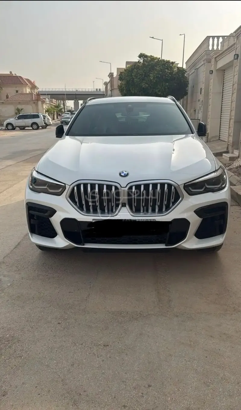 2022 بي ام دبليو الفئة اكس 6 إم كت
