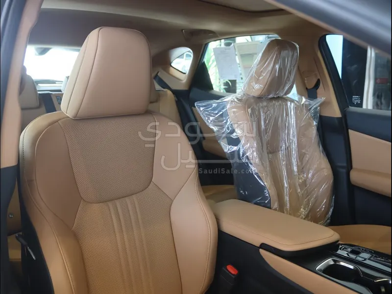 2026 لكزس إن إكس 350