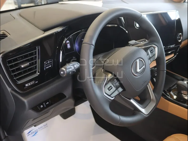 2026 لكزس إن إكس 350