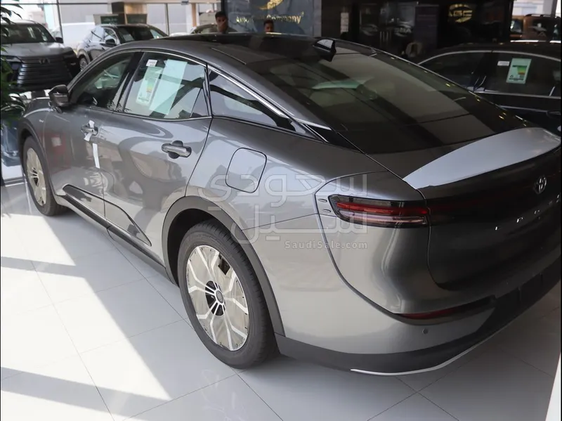 2026 تويوتا كراون بريميوم