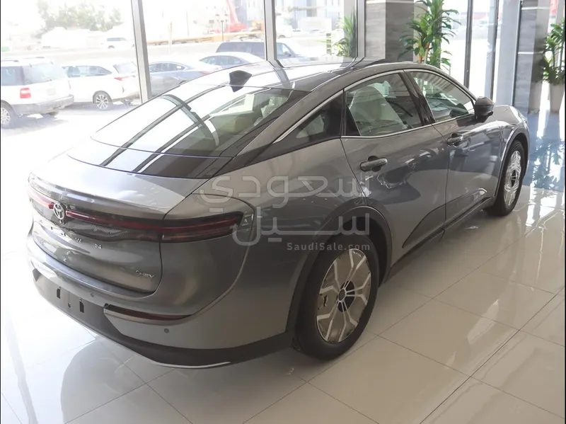 2026 تويوتا كراون بريميوم