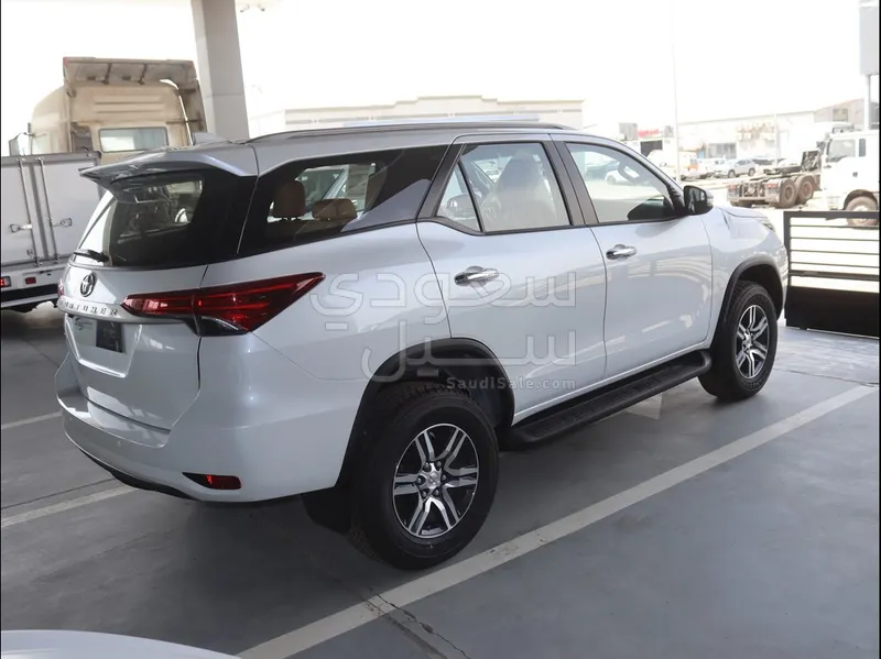 2026 تويوتا فورشنر جي اكس