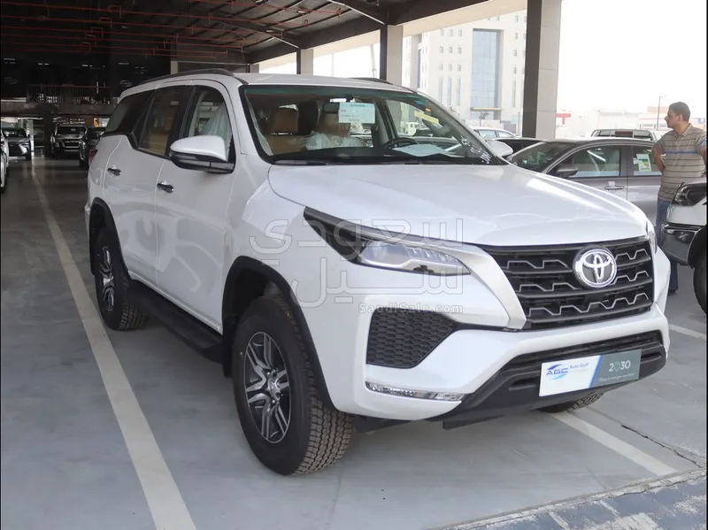 2026 تويوتا فورشنر جي اكس