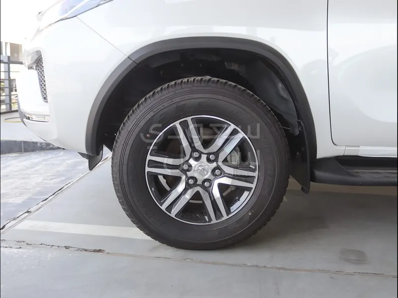 2026 تويوتا فورشنر جي اكس