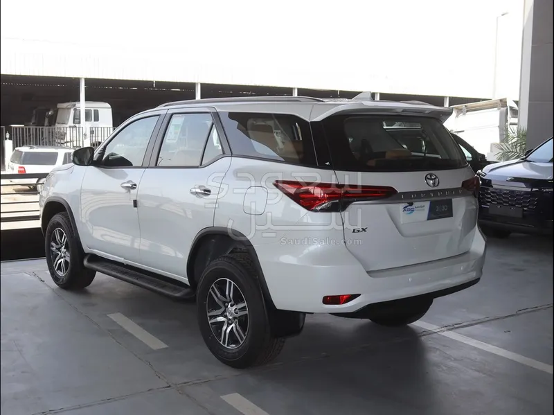 2026 تويوتا فورشنر جي اكس