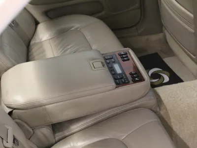 2000 لكزس إل إس 400