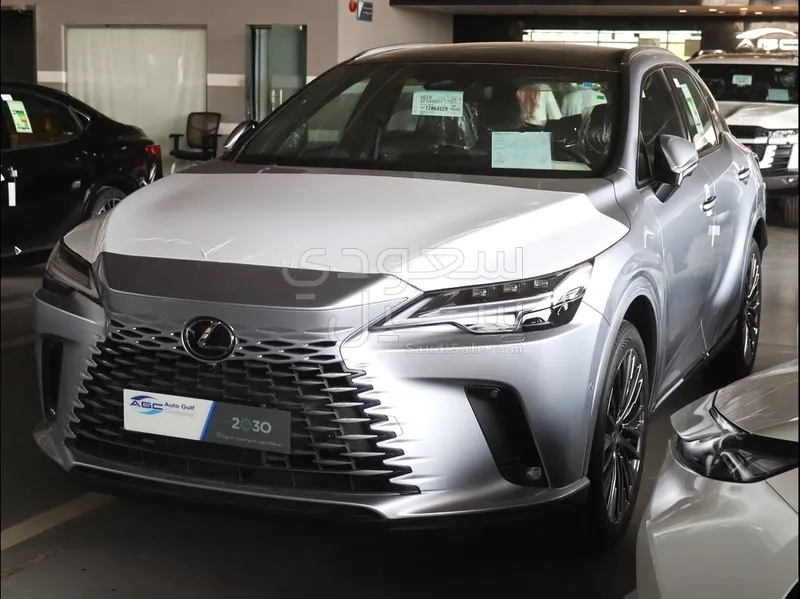 2026 لكزس أر إكس 350