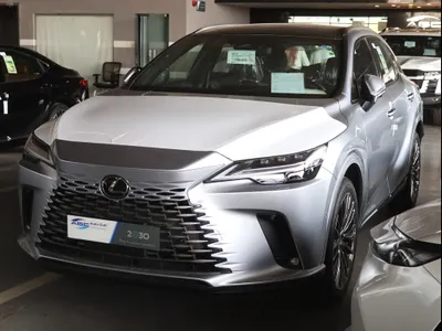 2026 لكزس أر إكس 350