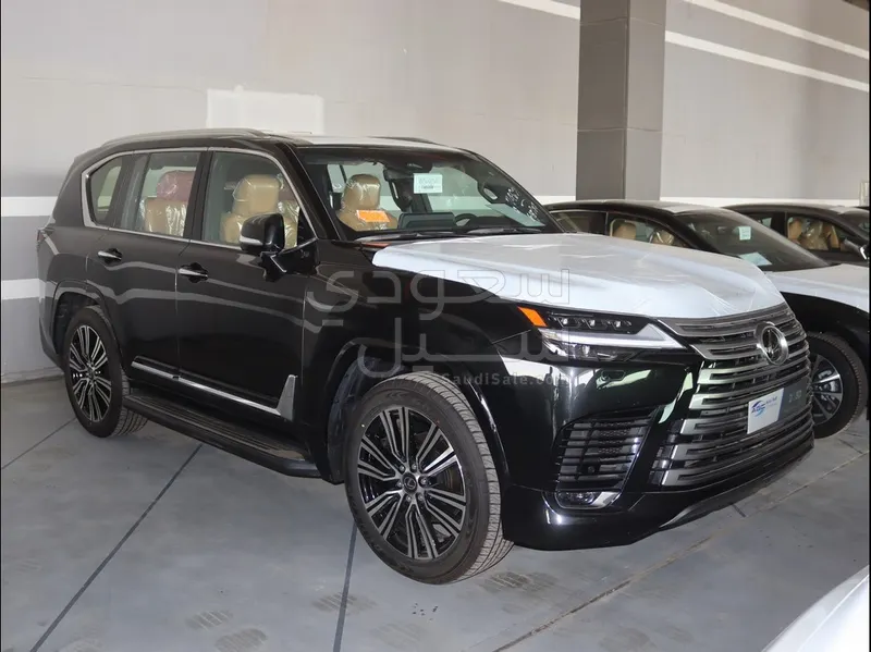 2026 لكزس إل إكس 600