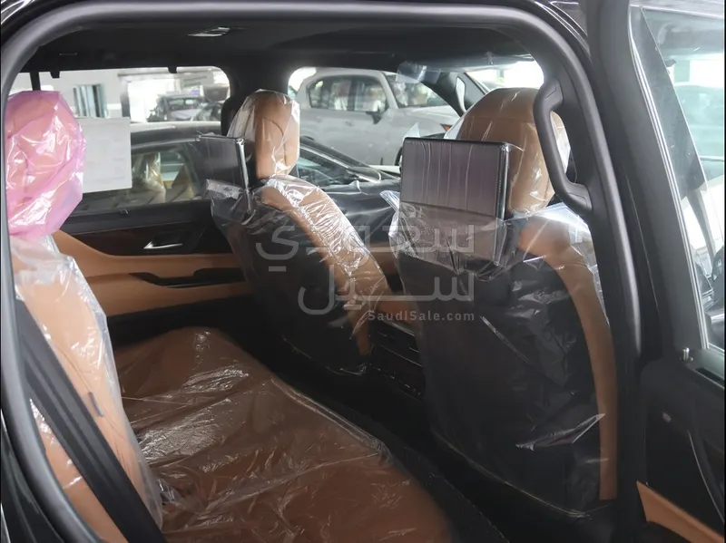 2026 لكزس إل إكس 600