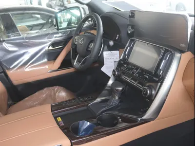 2026 لكزس إل إكس 600