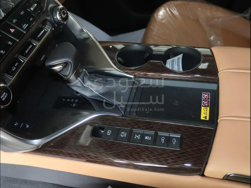 2026 لكزس إل إكس 600