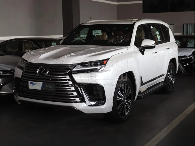 2026 لكزس إل إكس 600