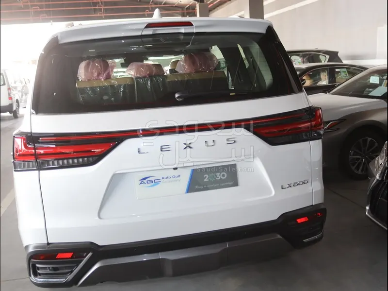 2026 لكزس إل إكس 600