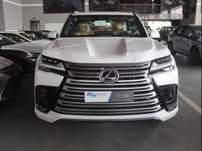 2026 لكزس إل إكس 600