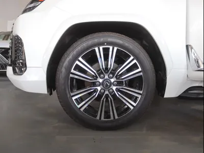 2026 لكزس إل إكس 600