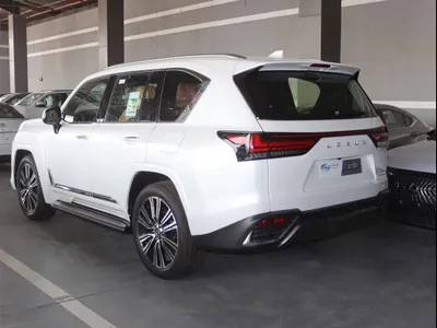 2026 لكزس إل إكس 600