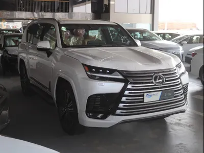 2026 لكزس إل إكس 600