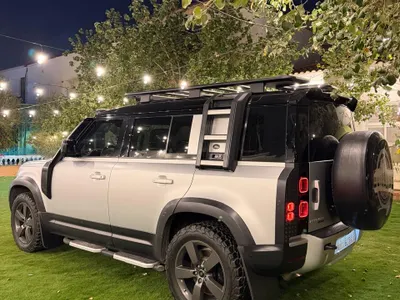 2020 لاند روفر ديفيندر 110