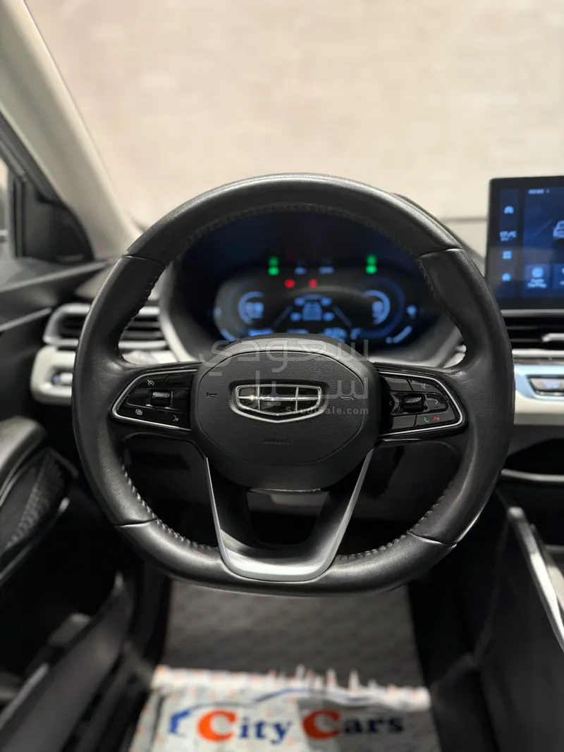 2025 جيلي امجراند جي كي