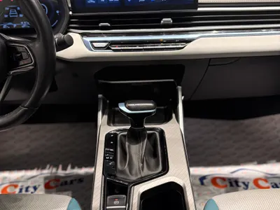 2025 جيلي امجراند جي كي