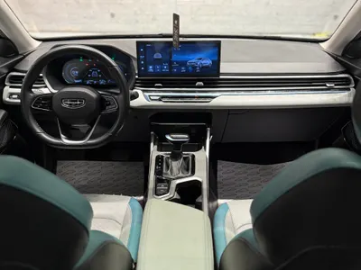 2025 جيلي امجراند جي كي