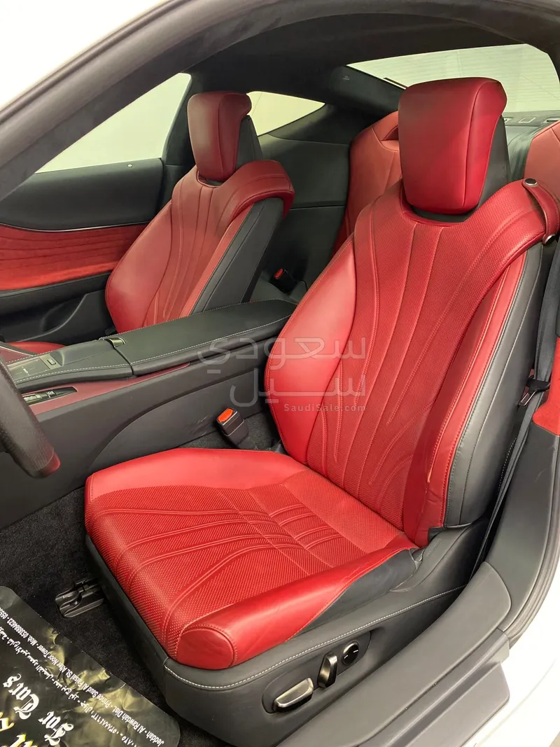 2023 لكزس إل سي 500