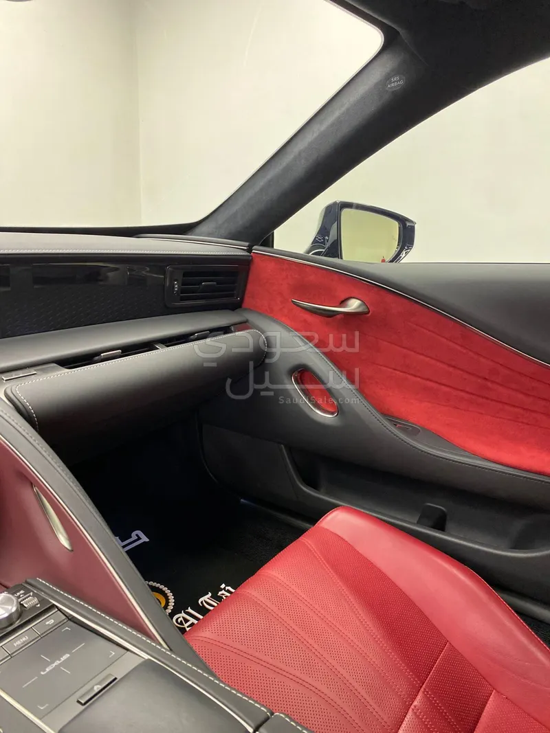 2023 لكزس إل سي 500