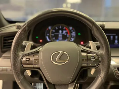 2023 لكزس إل سي 500