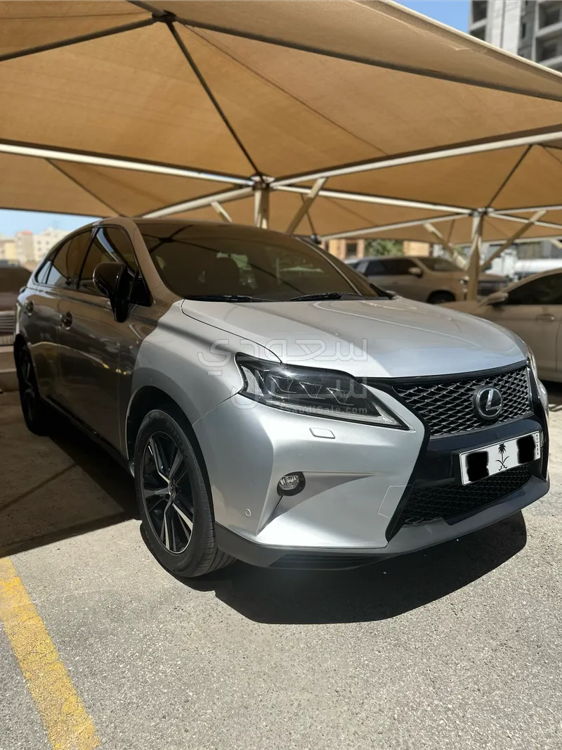 2015 لكزس أر إكس 350