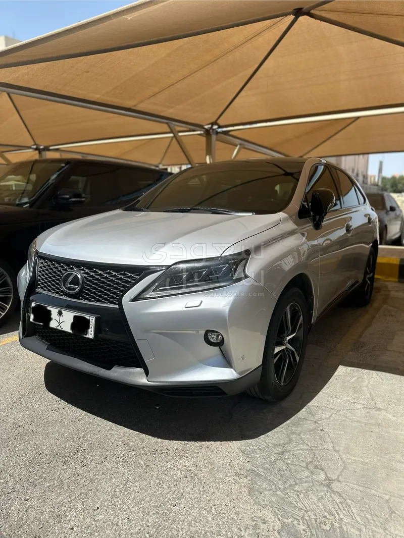 2015 لكزس أر إكس 350