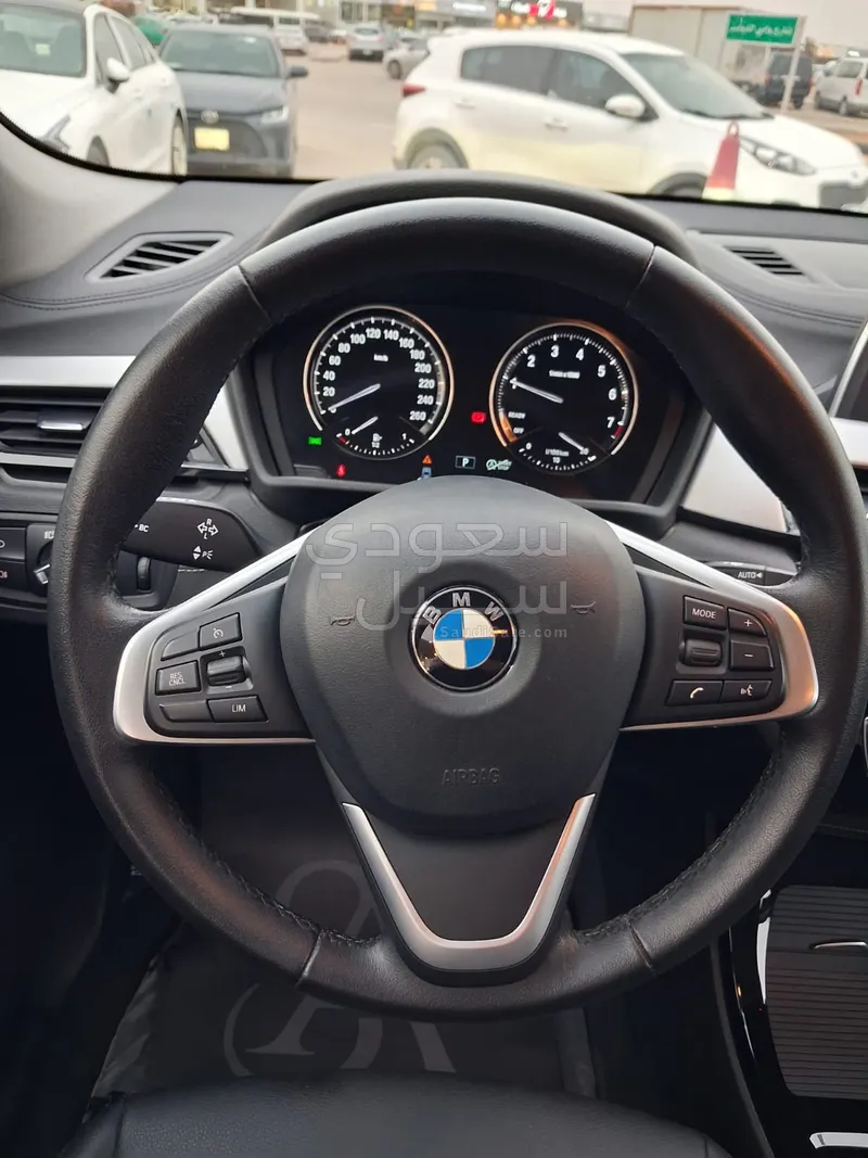 2020 بي ام دبليو الفئة اكس 2